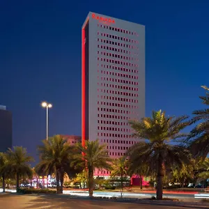 فندق Ramada By Wyndham King Fahd Road